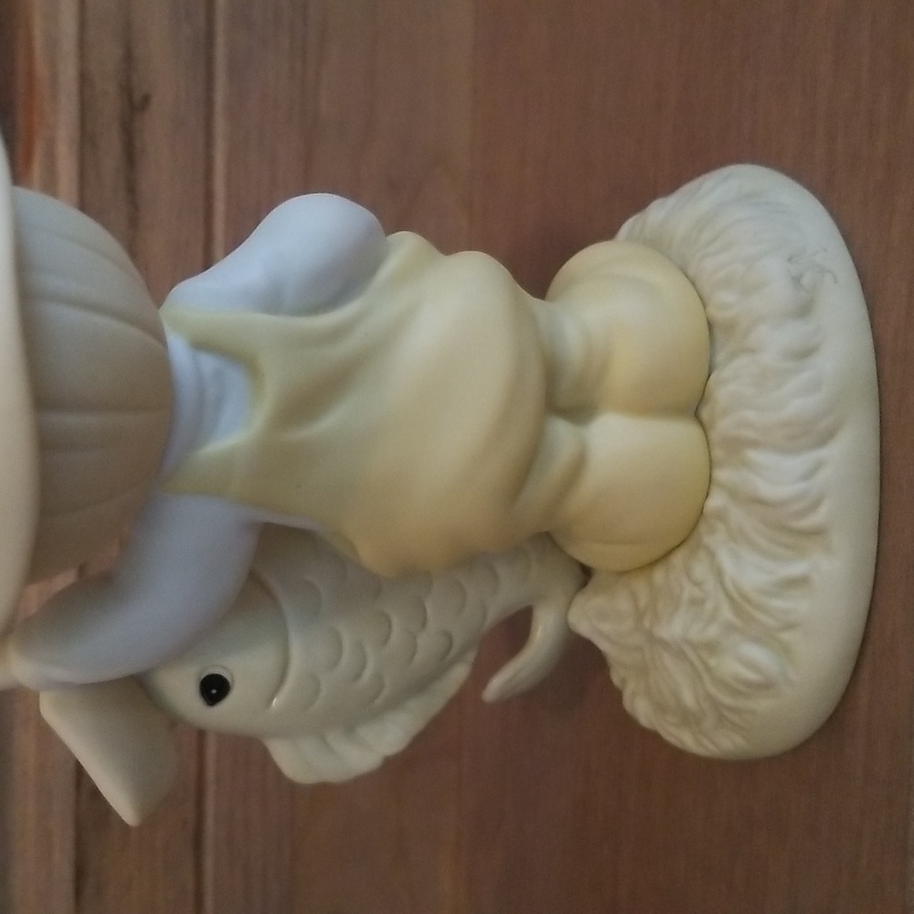 Vintage Precious Moments “You Are My Once In A Lifetime” Collectible Figurine - Picture 10 of 16